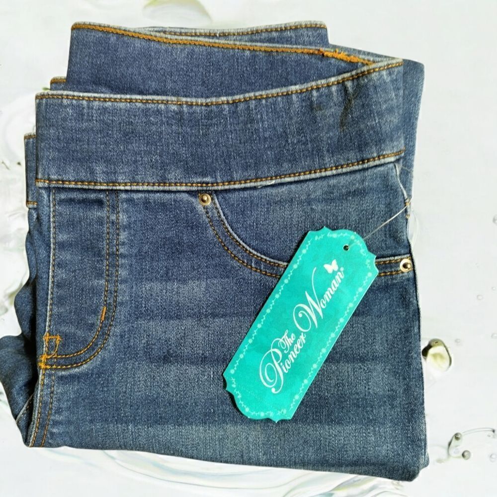 JEGGINGS by The PIONEER WOMAN Women's MEDIUM Wash BLUE Pull On JEANS NWT  XS